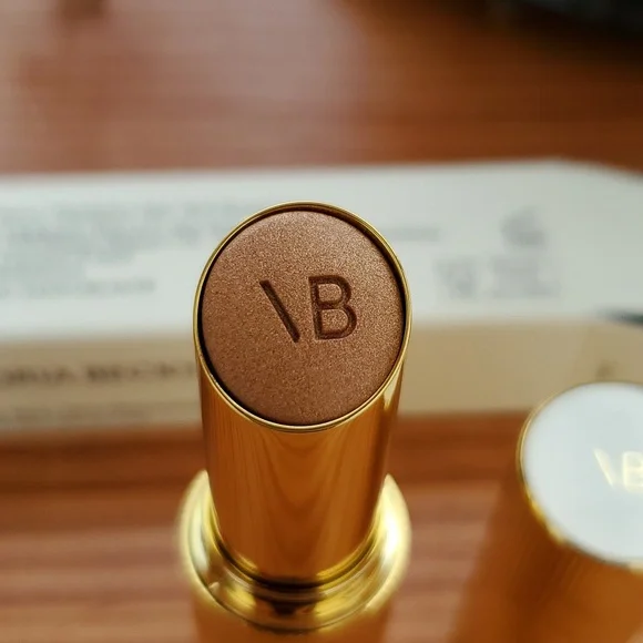 Victoria Beckham Highlighter Stick - Picture 2 of 2